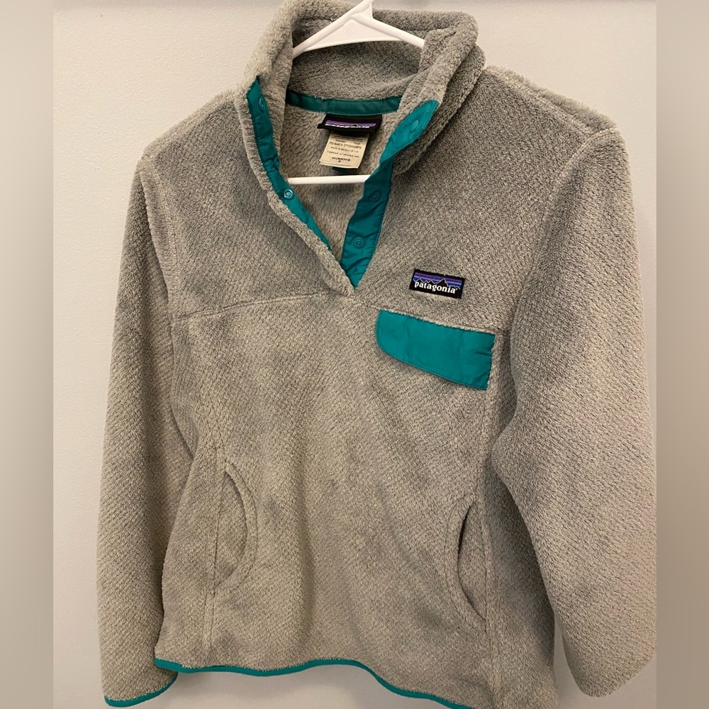 Patagonia Teal and Gray Women's Fleece Pullover